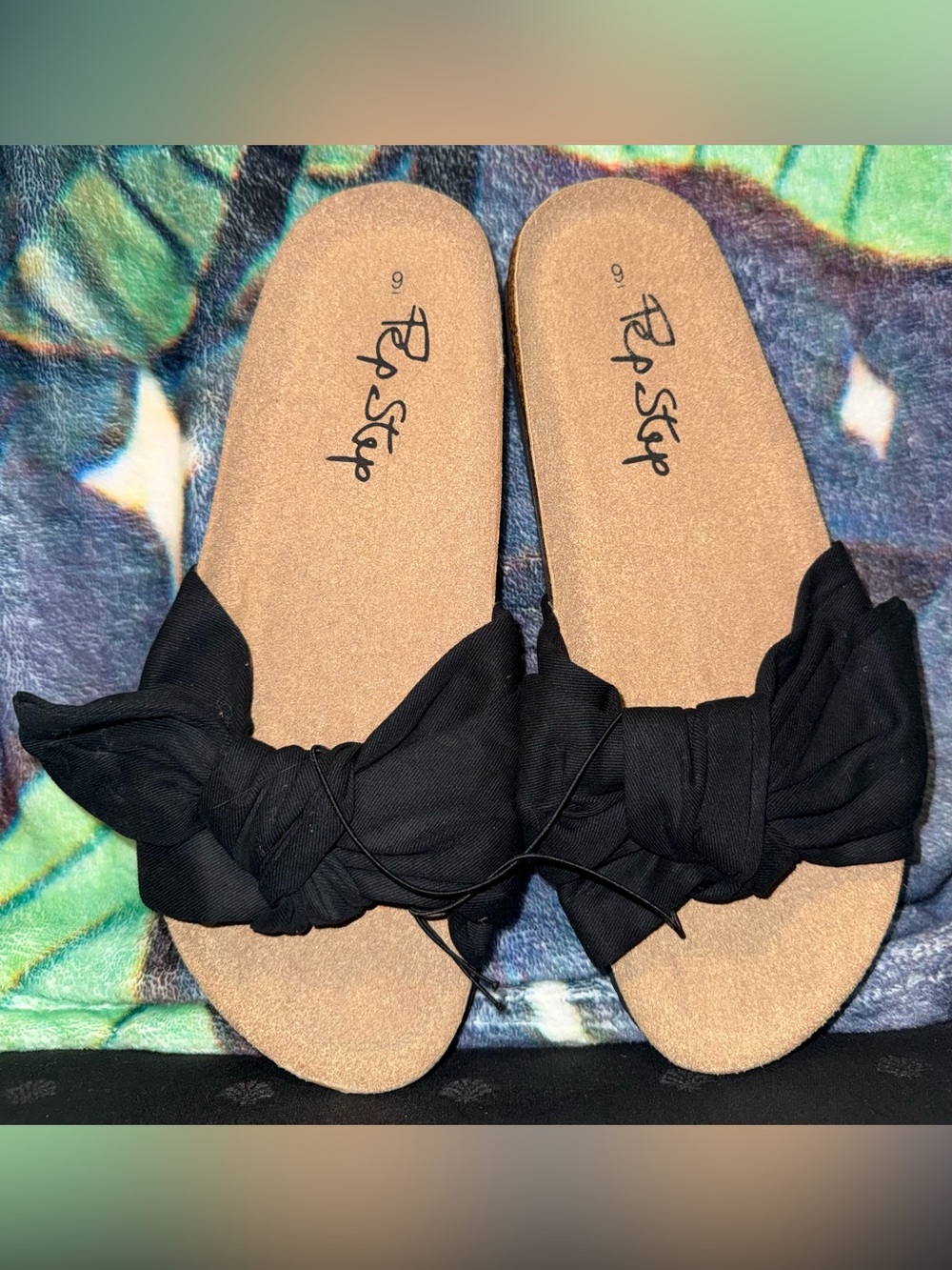 NWOT Petal-Top Black Slide Sandals by Pep Step